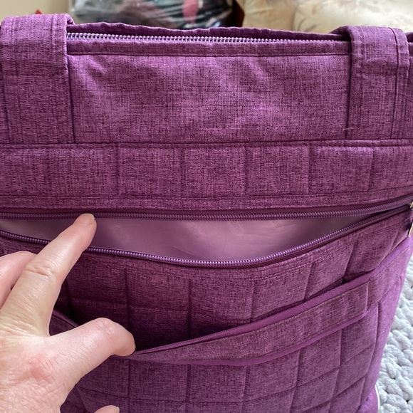 Purse - Picture 4 of 7